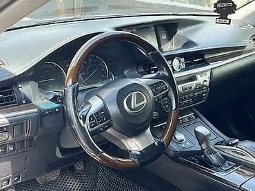 lexus is 2017: Lexus ES: 2017 г., 2.5 л, Вариатор, Гибрид, Седан — 9
