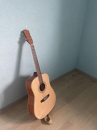 гитару советскую: Акустическая гитара Adaltis, тип корпуса dreadnought. - Классическая — 1
