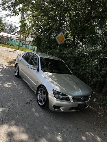 Toyota Altezza: 1999 г., 2 л, Автомат, Бензин, Седан