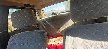 Audi 100: 1988 г., 1.8 л, Механика, Бензин, Седан — 4