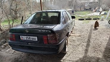 задний стоп на мерс 124: Opel Vectra: 1994 г., Седан — 1