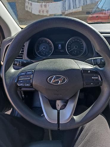 elantra 2018: Hyundai Elantra: 2018 г., 1.6 л, Автомат, Бензин, Седан — 9