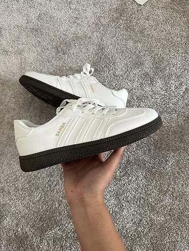Мырзалардын бут кийими: Эркектердин кроссовкасы, 38, Adidas Originals, Жаңы, түсү - Ак, Өзү алып кетүү — 1
