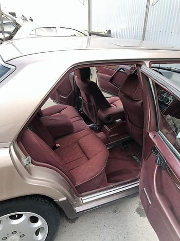 124 салон: Mercedes-Benz W124: 1994 г., 2.2 л, Автомат, Бензин, Седан — 6