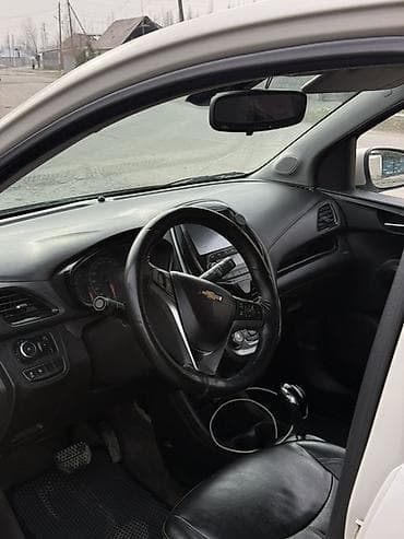Chevrolet: Chevrolet Spark: 2016 г., 1 л, Автомат, Бензин, Хэтчбэк — 2