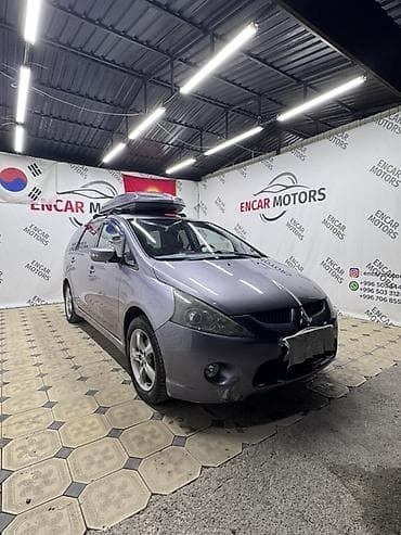 нехсиа 2: Mitsubishi Grandis: 2005 г., 2.4 л, Механика, Бензин, Минивэн — 3