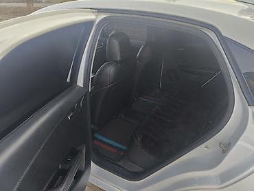 BYD E3: 2020 г., 0.1 - engine capacity л, Автомат, Электромобиль, Седан — 6