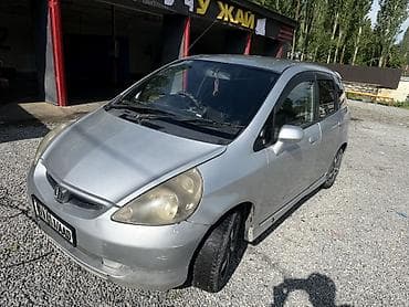 транс: Honda Fit: 2002 г., 1.3 л, Автомат, Бензин, Хэтчбэк — 2
