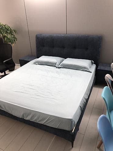 Двуспальная кровать, С мягким изголовьем, длина - 200 см