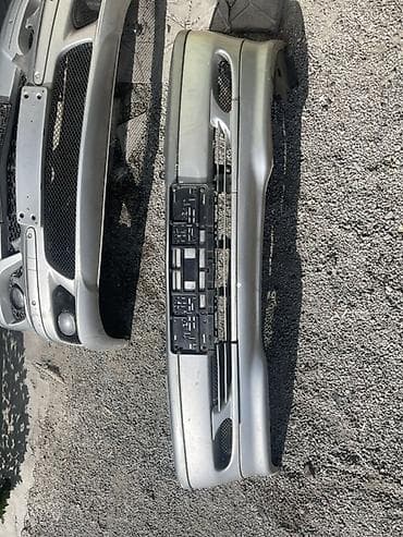 e klass: Передний бампер для автомобиля Mercedes-Benz (W210 — 1