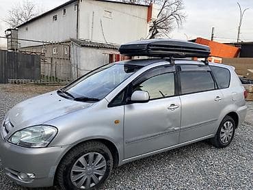значок ист: Toyota Ipsum: 2003 г., 2.4 л, Автомат, Газ, Минивэн — 2