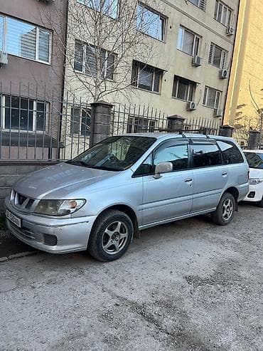 митсубиси спейс стар: Mitsubishi Chariot: 1995 г., Минивэн — 3