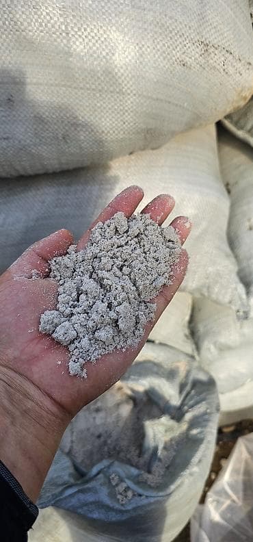 военные одежда: Продаю белый песок для расшивки облицовочного кирпича. Чистый — 3