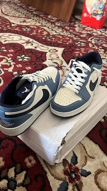 puma roma: Мужские кроссовки, 42.5, 43, Air Jordan, Новый, цвет - Голубой — 1