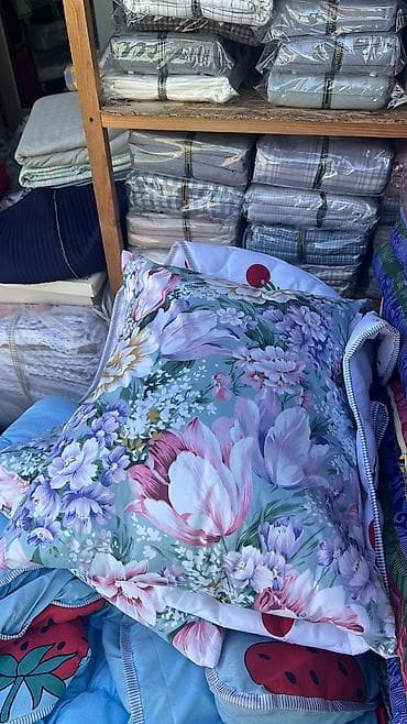 Текстиль: Матрас 450сом 
Подушки 150сом 
Одеяло 350сом — 2