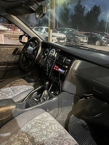 prius plus: Toyota Carina E: 1997 г., 1.6 л, Механика, Бензин, Хэтчбэк — 9