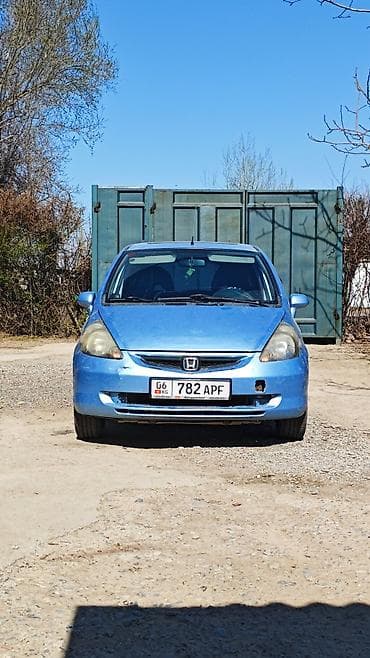Транспорт: Honda Jazz: 2003 г., 1.5 л, Кол менен иштөөчү, Бензин, Хетчбек — 1