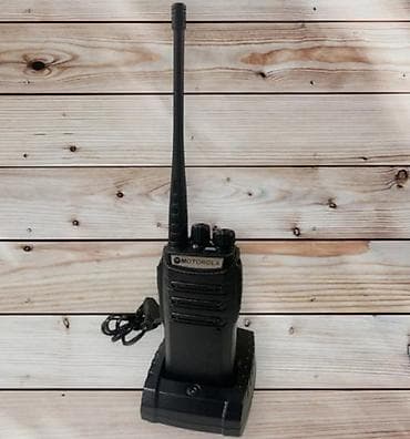 samsung 72: Рация Motorola PD-7300 Мощность 18W. Частоты 400-470MHZ до 10км — 1