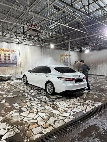 Продажа авто: Toyota Camry: 2018 г., 2.5 л, Автомат, Гибрид, Седан — 2