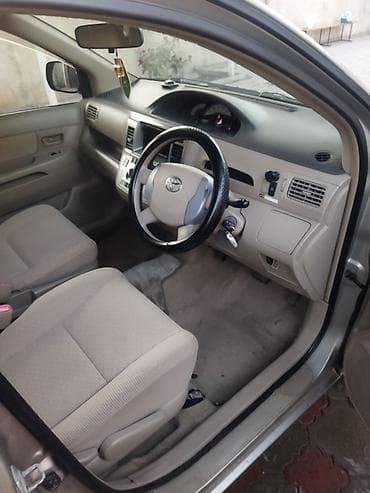 Продажа авто: Toyota Raum: 2004 г., 1.5 л, Автомат, Бензин, Минивэн — 6