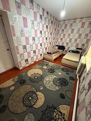 Үйлөр: 90 м², 5 бөлмө, Батыш (жаңы) автовокзалы, Балдарсыз түгөйлөргө — 7