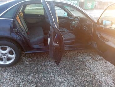 Audi A4: 1996 г., 1.8 л, Автомат, Бензин, Седан — 10