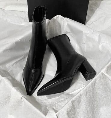 фирменная обувь из италии: Ботинки, 37, Б/у, цвет - Черный, Самовывоз, Платная доставка — 2