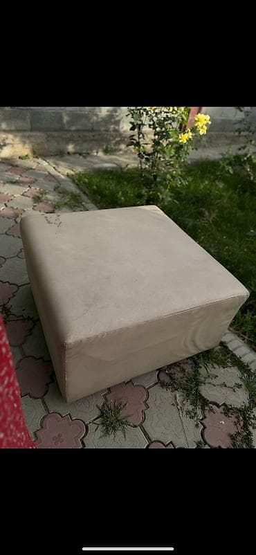 Пуфики: Пуфики. Состояние хорошее . Их много . Пишите — 2