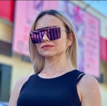 Pink Victoria's Secret Pink Victoria's Secret - это линия бренда at lalafo.kg Pink Victoria's Secret Pink Victoria's Secret - это линия бренда