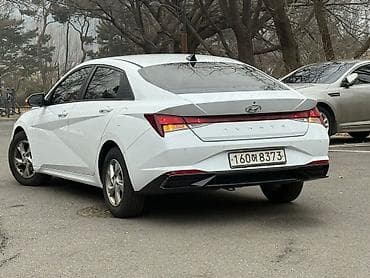 reno duster: Hyundai Elantra: 2021 г., Седан — 7