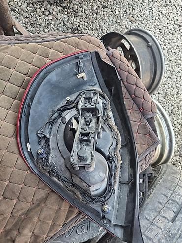 lada 2105: Задний правый стоп-сигнал Nissan Б/у, Оригинал — 2