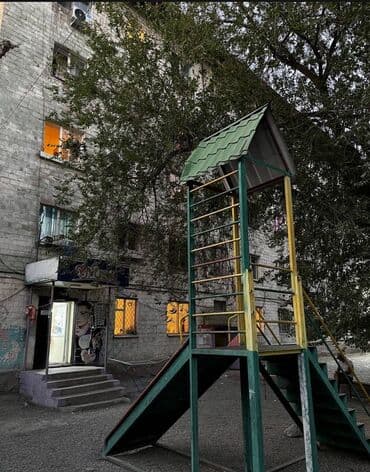 сдаю косметологический кабинет: 1 комната, 9 м², Гостиничный тип, 3 этаж, Косметический ремонт — 1