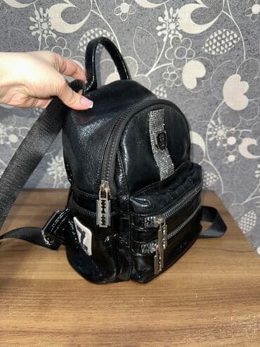 сумка клатч б у: Лакированный стильный рюкзак в хорошем состоянии — 2