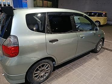 Honda Jazz: 2002 г., 1.4 л, Механика, Бензин, Хэтчбэк — 4