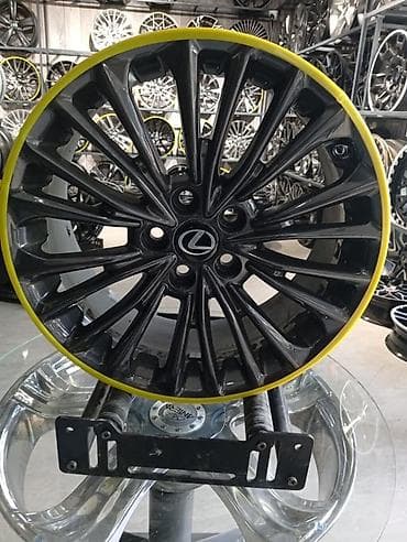 насос для колесо: Литые Диски R 18 Lexus, отверстий - 5 — 1