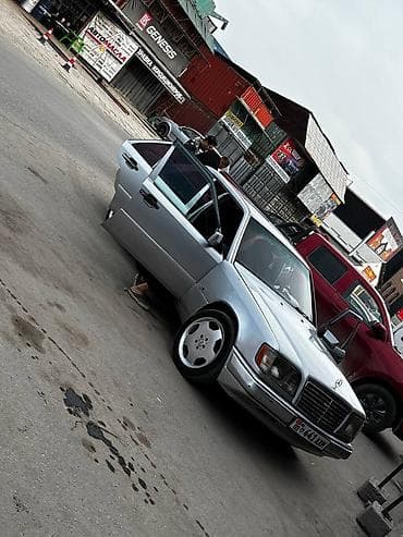 Продажа авто: Mercedes-Benz W124: 1993 г., 2.8 л, Механика, Бензин, Седан — 6