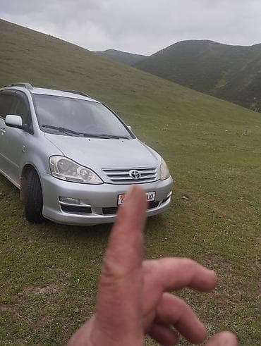 e 303: Toyota : 2004 г., 2 л, Механика, Дизель, Бус — 5