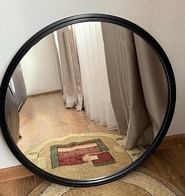 Продается навесное зеркало, в черной металлической рамке, диаметр 60 at lalafo.kg Продается навесное зеркало, в черной металлической рамке, диаметр 60