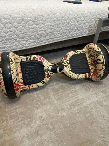 продаю настольный теннис: Гироскутер с оригинальным принтом “газетные буквы” - Форм‑фактор — 1