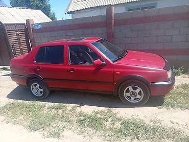 subaru машина: Volkswagen Jetta: 1992 г., Механика, Седан — 2
