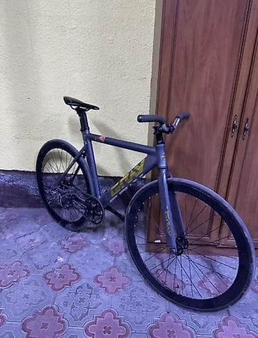 велосипеды из европы: Городской велосипед, Рама M (156 - 178 см), Б/у — 2