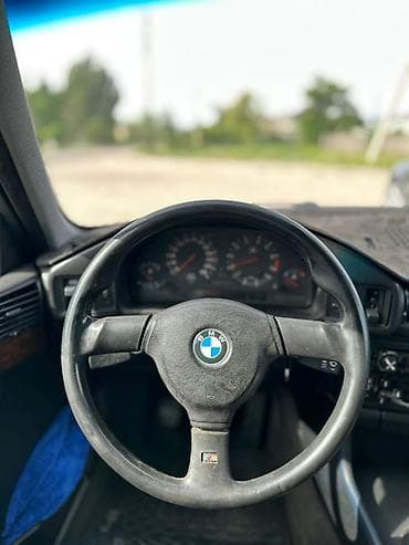 х5 м: BMW 5 series: 1991 г., 2.5 л, Механика, Седан — 9