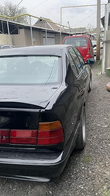 camry 2018: BMW 5 series: 1990 г., Ручные, Седан — 5