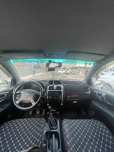 Унаа сатуу: Mitsubishi Space Star: 2003 г., 1.8 л, Кол менен иштөөчү, Газ, Хетчбек — 2