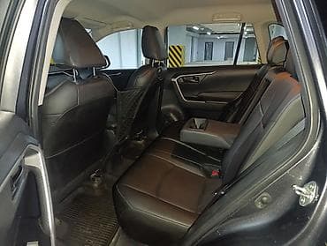Продажа авто: Toyota RAV4: 2020 г., Автомат, Бензин, Кроссовер — 4