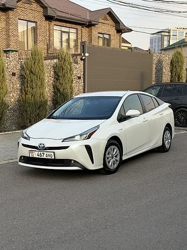 Toyota Prius: 2019 г., 1.8 л, Автомат, Гибрид, Универсал