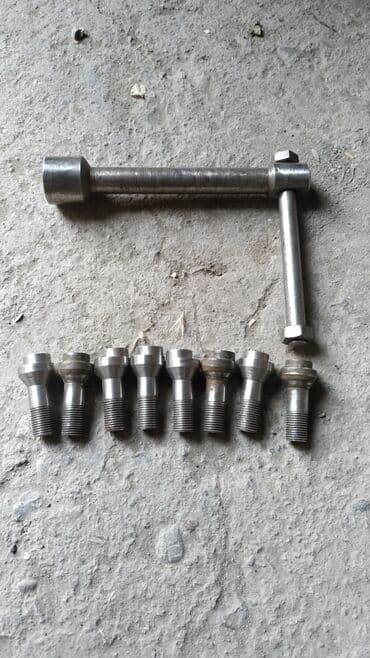 набор рожковых ключей: Секретки, секретные болты на ВАЗ Лада 3 комплекта, комплект 500 сом — 1