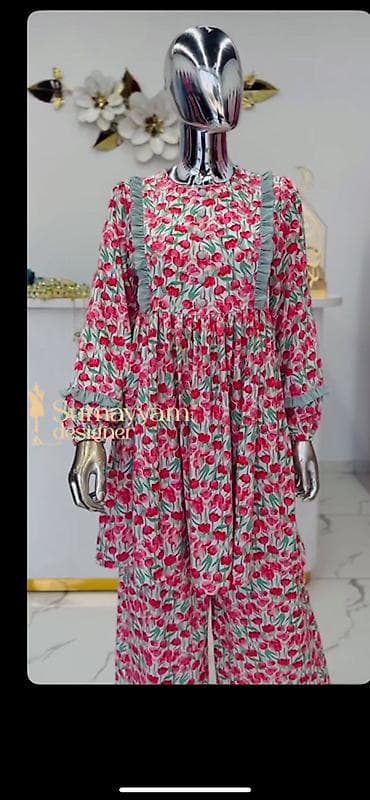 двойка пиджак: Женский комплект из легкой ткани с цветочным принтом (тюльпаны в — 1