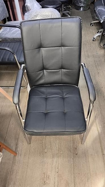 Офисные стулья: Офисный стул, Новый, цвет - Черный, Другой материал — 3