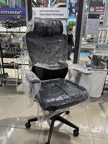 Тумбы и подставки: Офисное кресло, С колесиками, цвет - Черный, Экокожа — 1